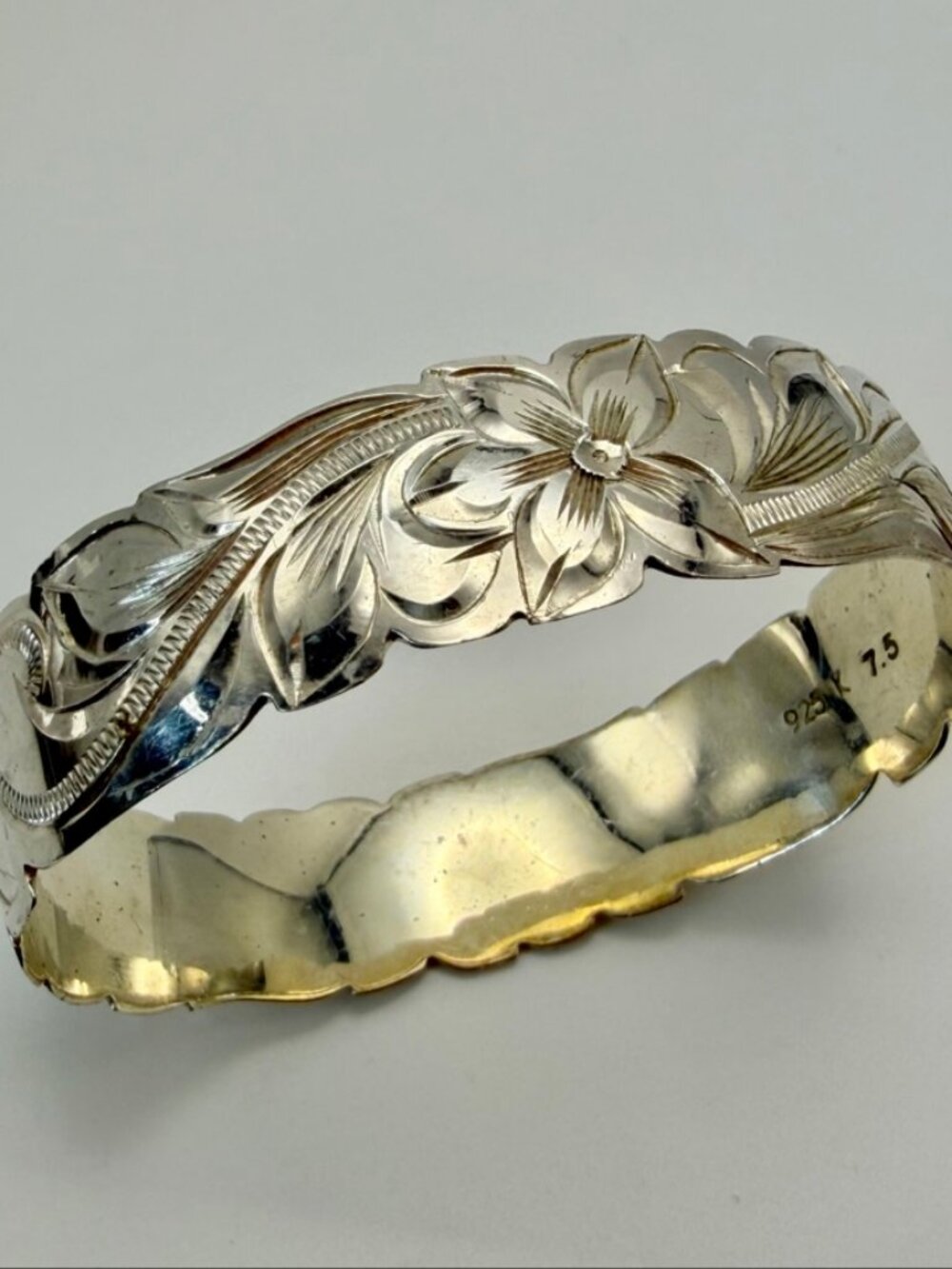 Hawaiian Sterling Silver 925 Bangle Plumeria Engraved Scalloped 7.5